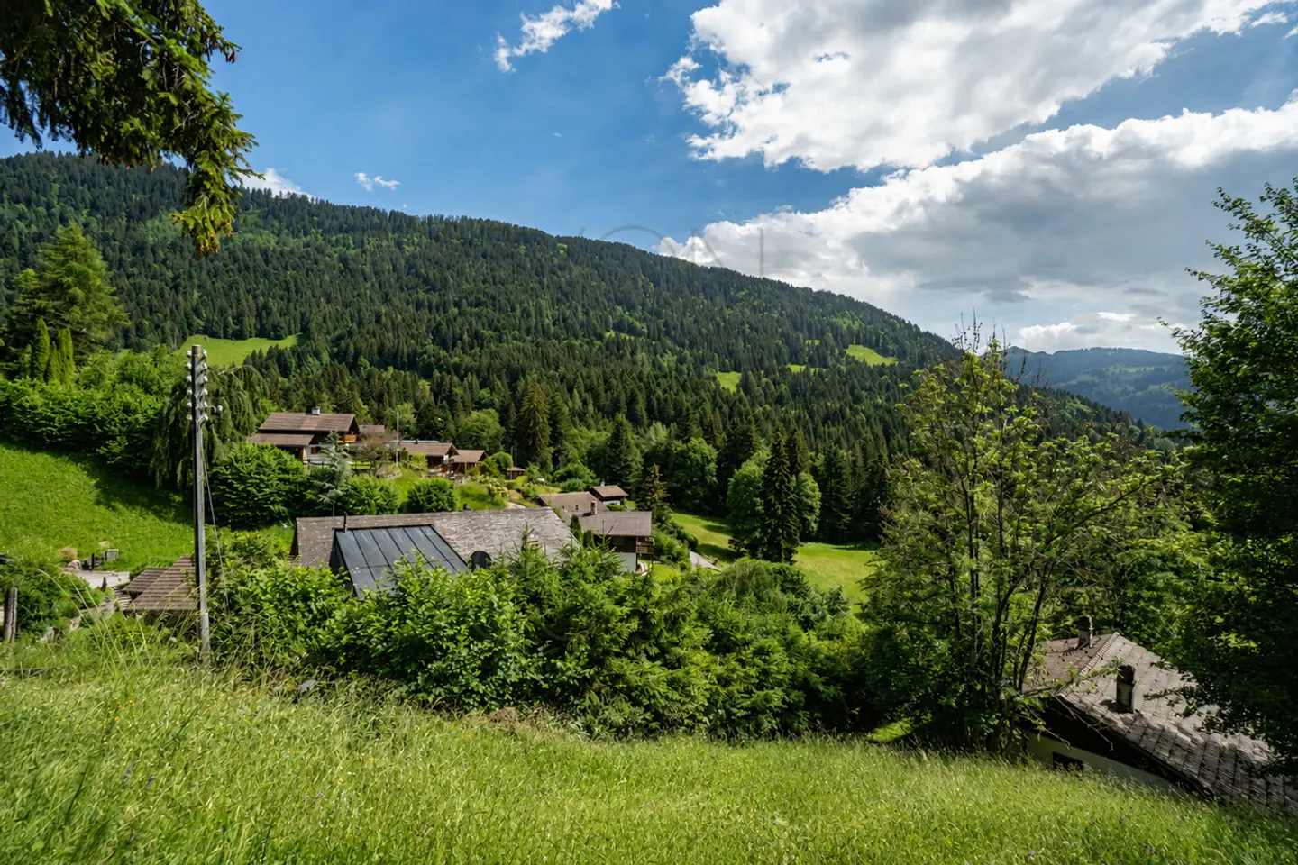 4,5-Zimmer-Chalet zur Renovierung in Gryon, Aussicht und Ruhe - Foto 19 von 22