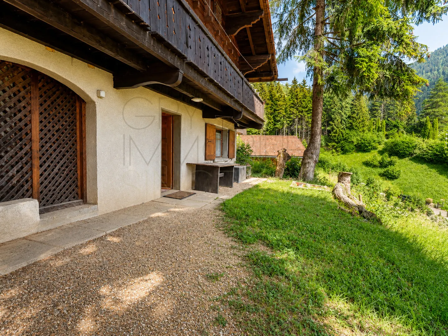 4,5-Zimmer-Chalet zur Renovierung in Gryon, Aussicht und Ruhe - Foto 18 von 22