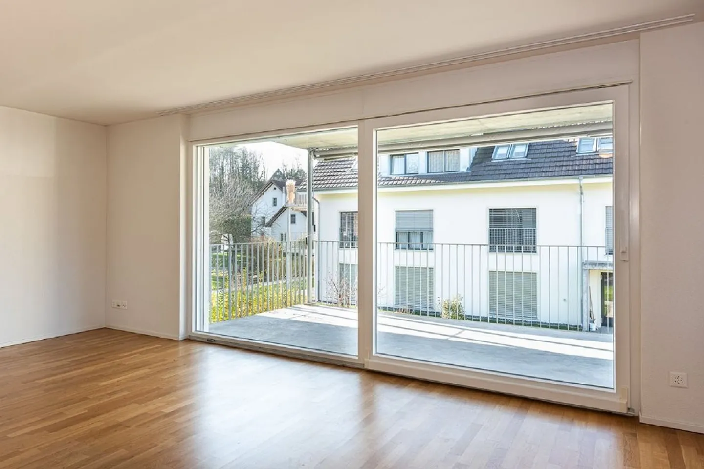 Modernes 3.5-Zimmer-Apartment - Foto 4 von 10
