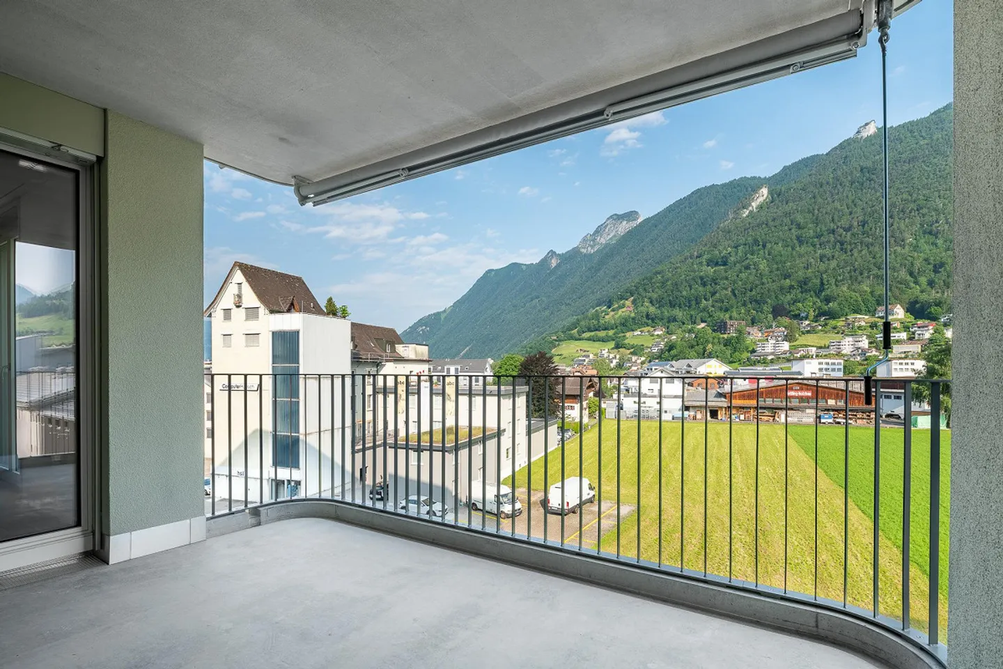 Your dream apartment in the sought-after Hertipark! - Photo 4 of 11