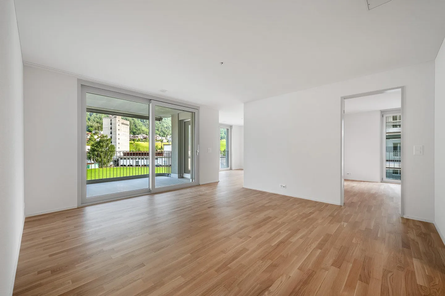 Your dream apartment in the sought-after Hertipark! - Photo 5 of 11