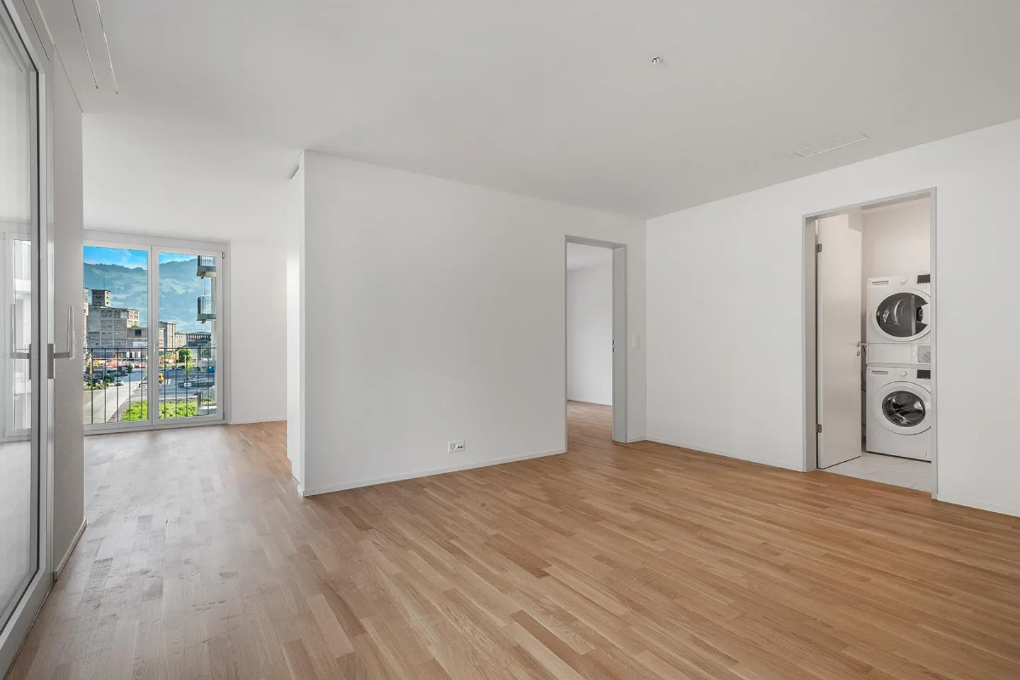 Your dream apartment in the sought-after Hertipark! - Photo 6 of 11