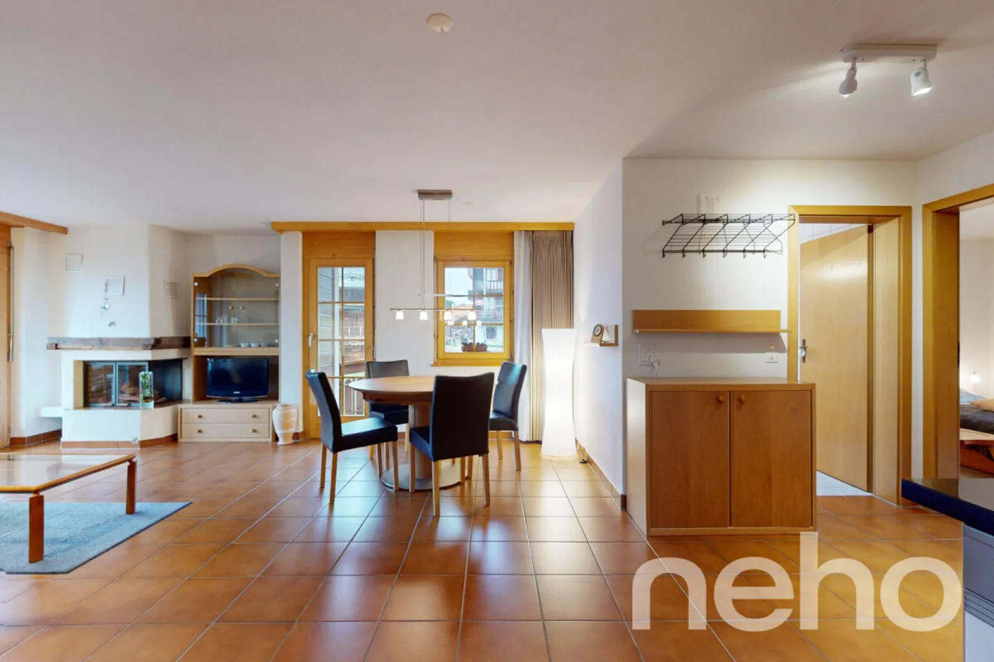 Sonnige 3½-Zimmer-Wohnung mit Alpenblick im Herzen von Grächen - Foto 8 von 13