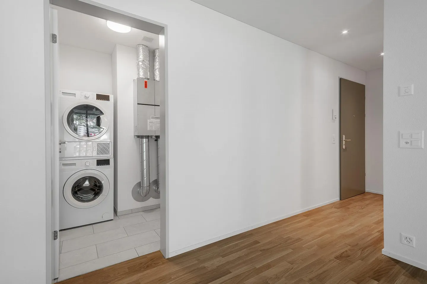 Your dream apartment in the sought-after Hertipark! - Photo 7 of 11