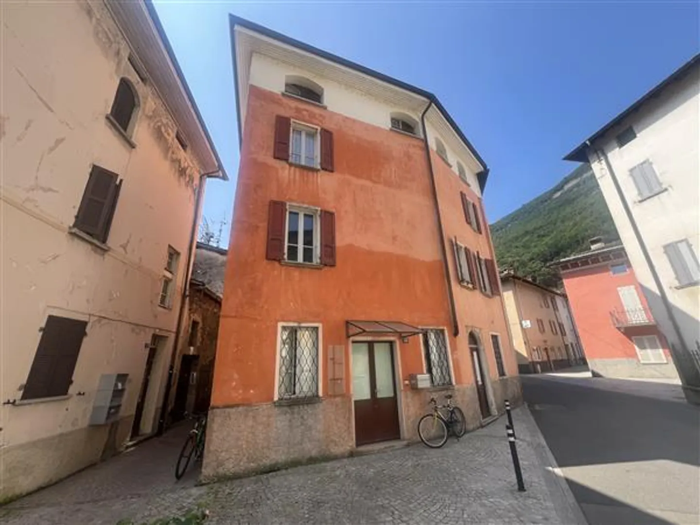 Riva San VItale: Palazzo a reddito - Foto 1 di 13