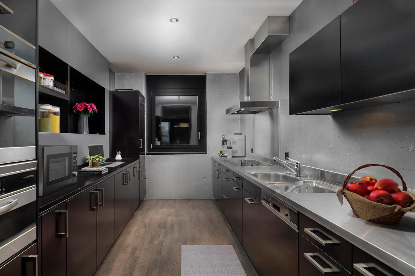 Trendy Loft Apartment Living and Working at the Pulse of Life - Photo 3 of 10