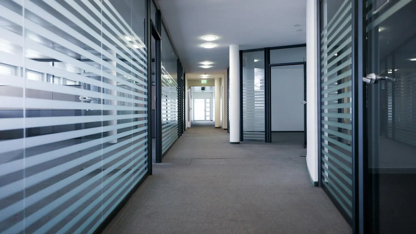 Bürofläche am Flughafen Zürich - Foto 6 von 13