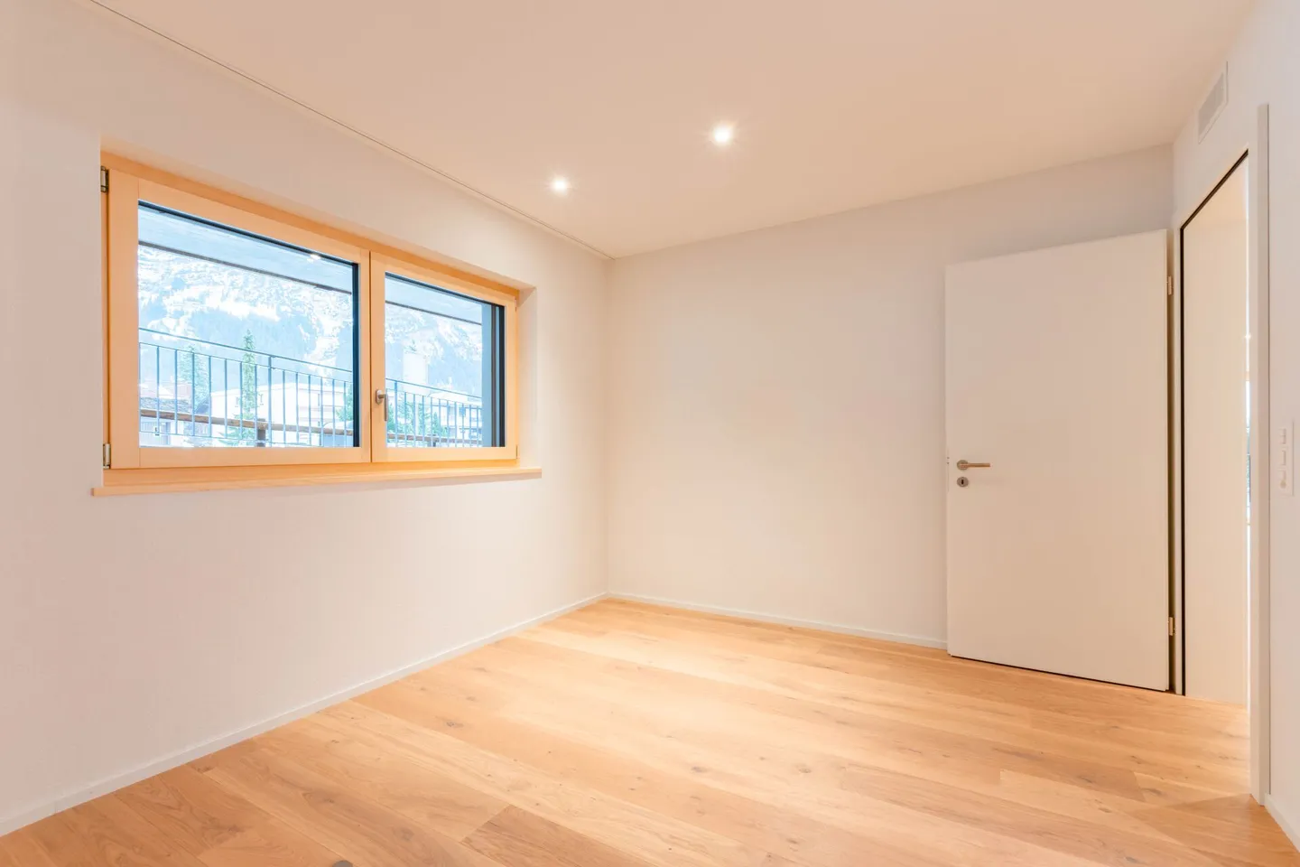 Appartement central 3.5 pièces - Chalet Neuenhaus - Photo 8 sur 19