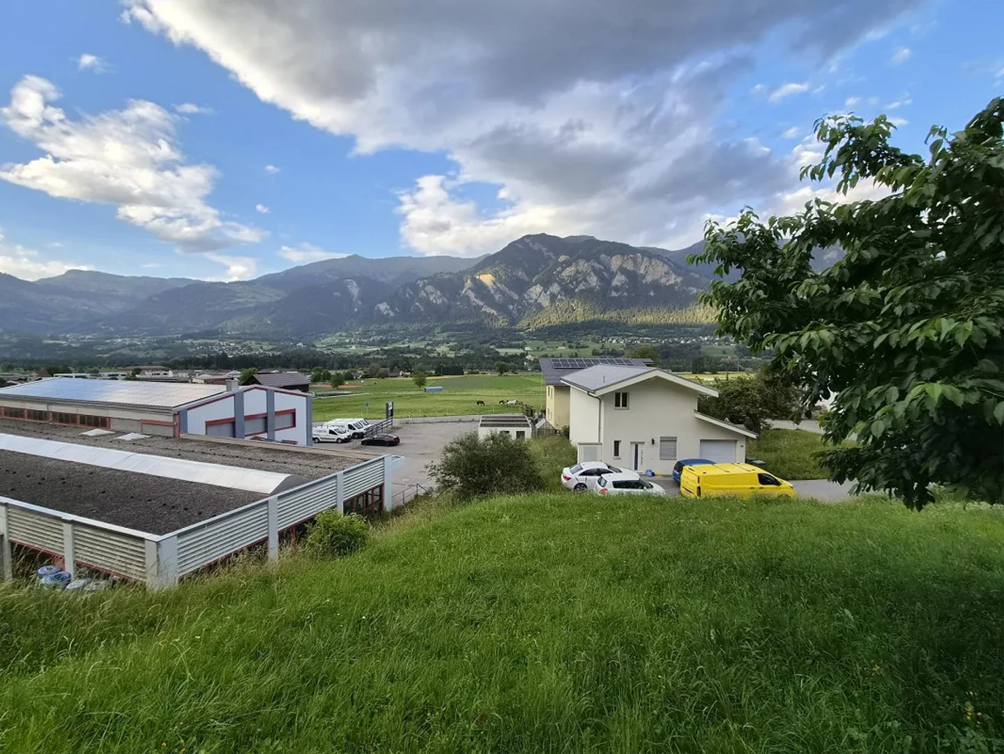 Building land from private hands - Photo 1 of 1