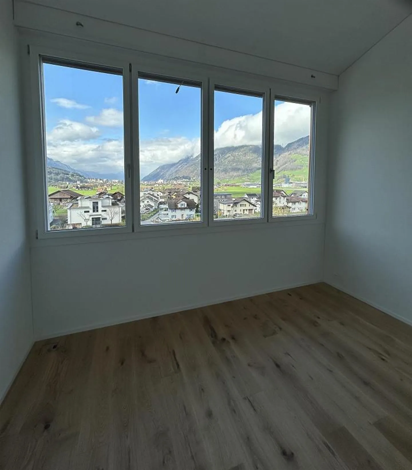 Charmante 5.5 Zimmer Wohnung - Foto 10 von 14