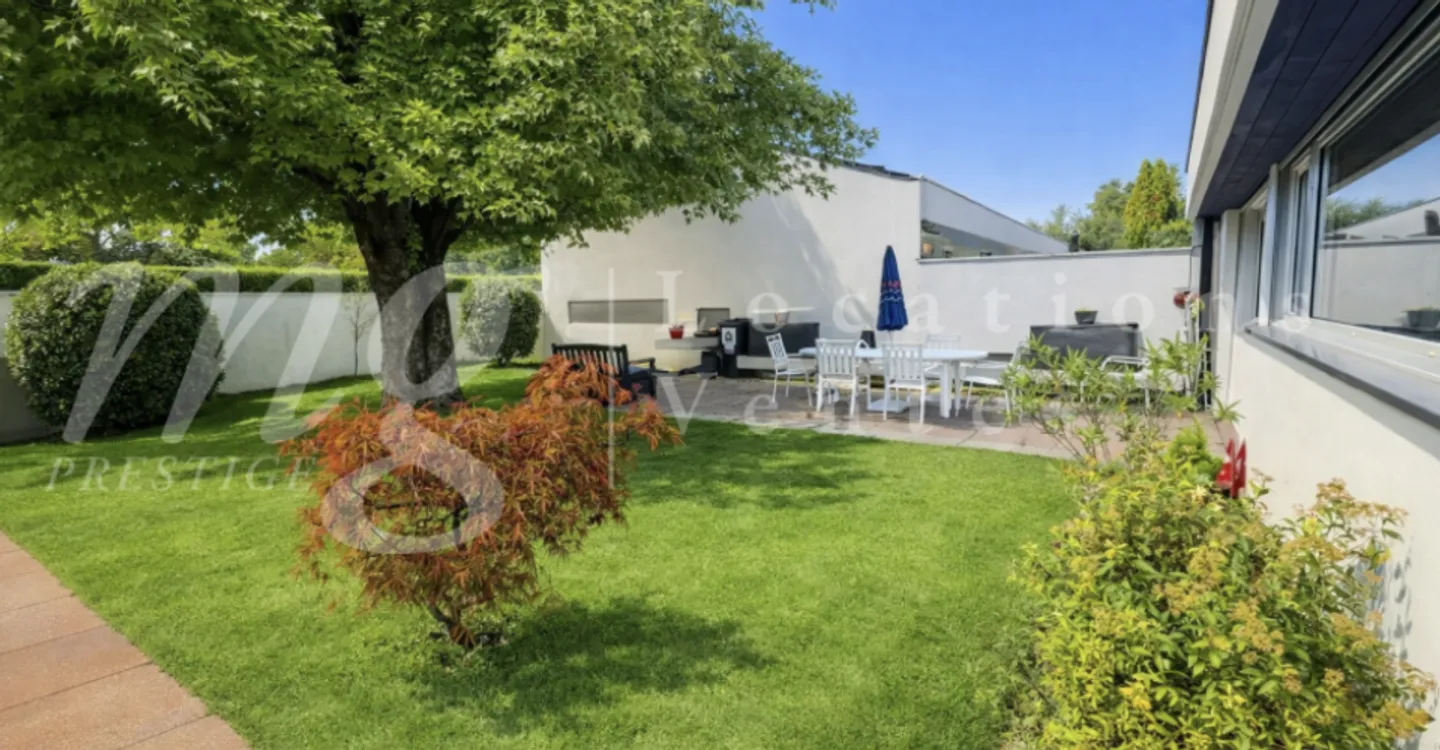BELLA CASA FAMILIARE - 5 CAMERE! INDIVIDUALE - GRANDE GIARDINO CON PISCINA - Foto 4 di 11