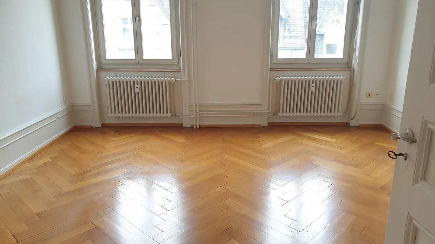 Charming apartment in renovated old building - Photo 5 of 7