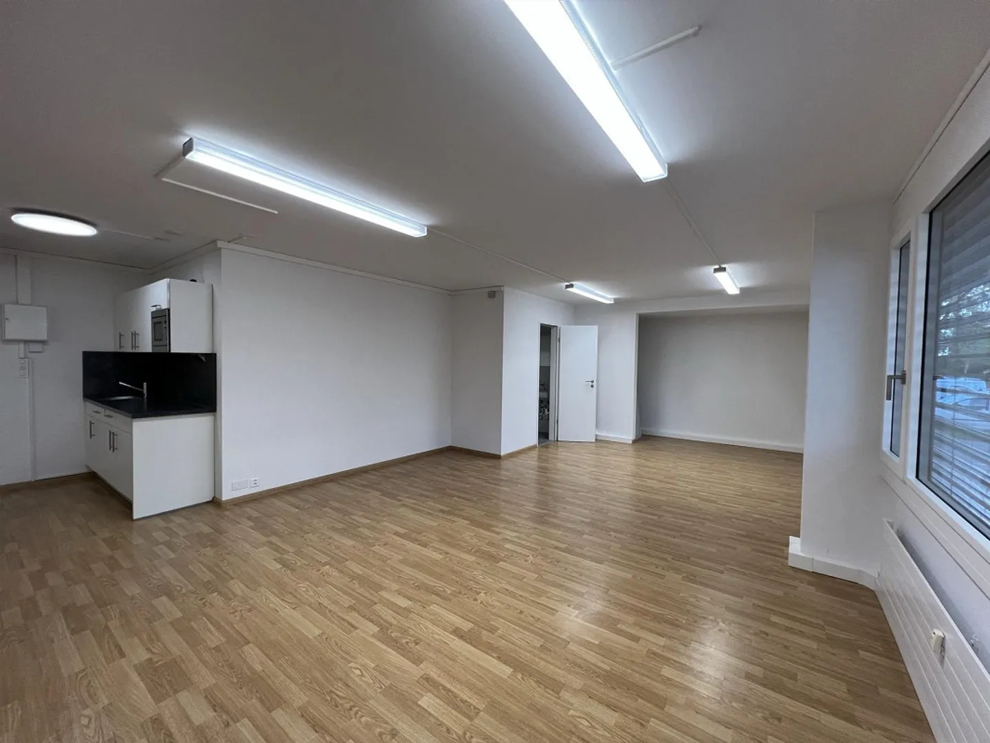 Espace de bureau 67m² - Photo 1 sur 6