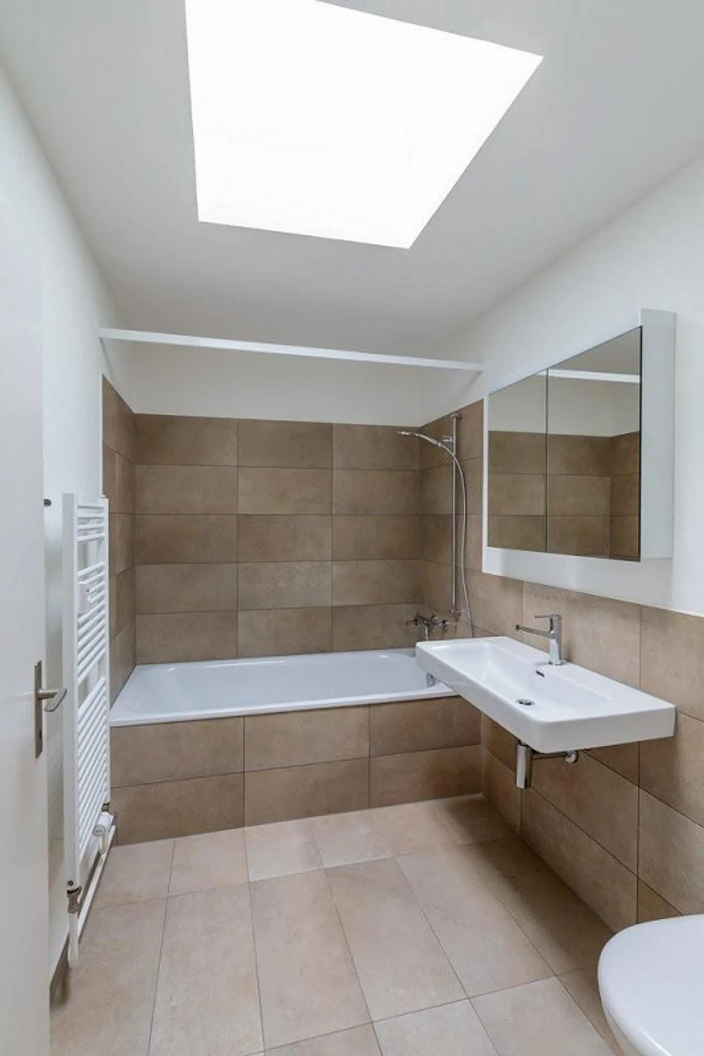 Schöne 4.5 Zimmerwohnung mit Cheminée in Allschwil - Foto 6 von 11