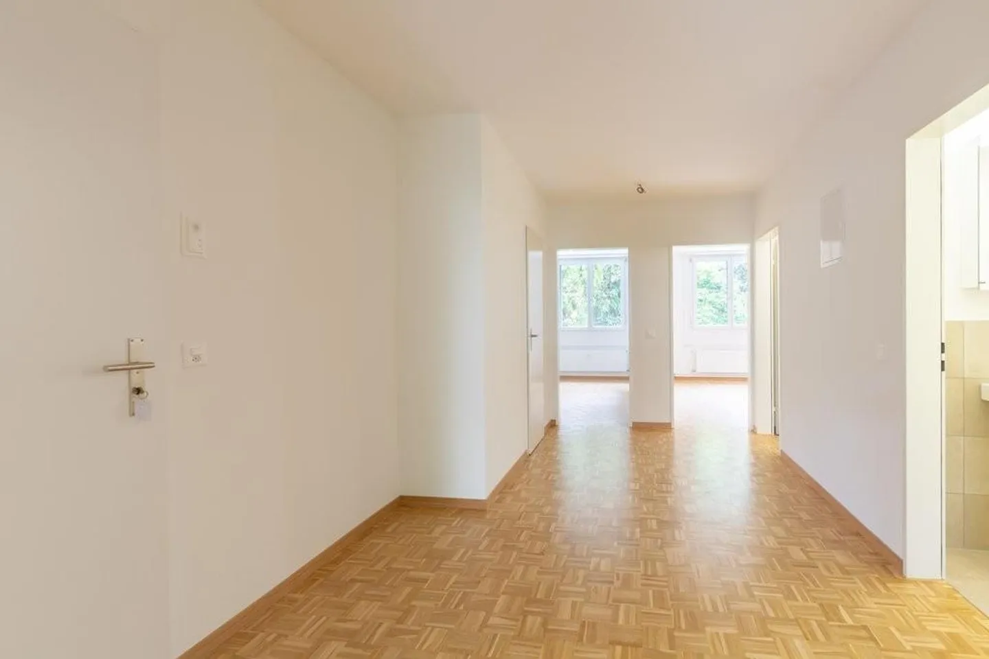 Schöne 4.5 Zimmerwohnung mit Cheminée in Allschwil - Foto 8 von 11