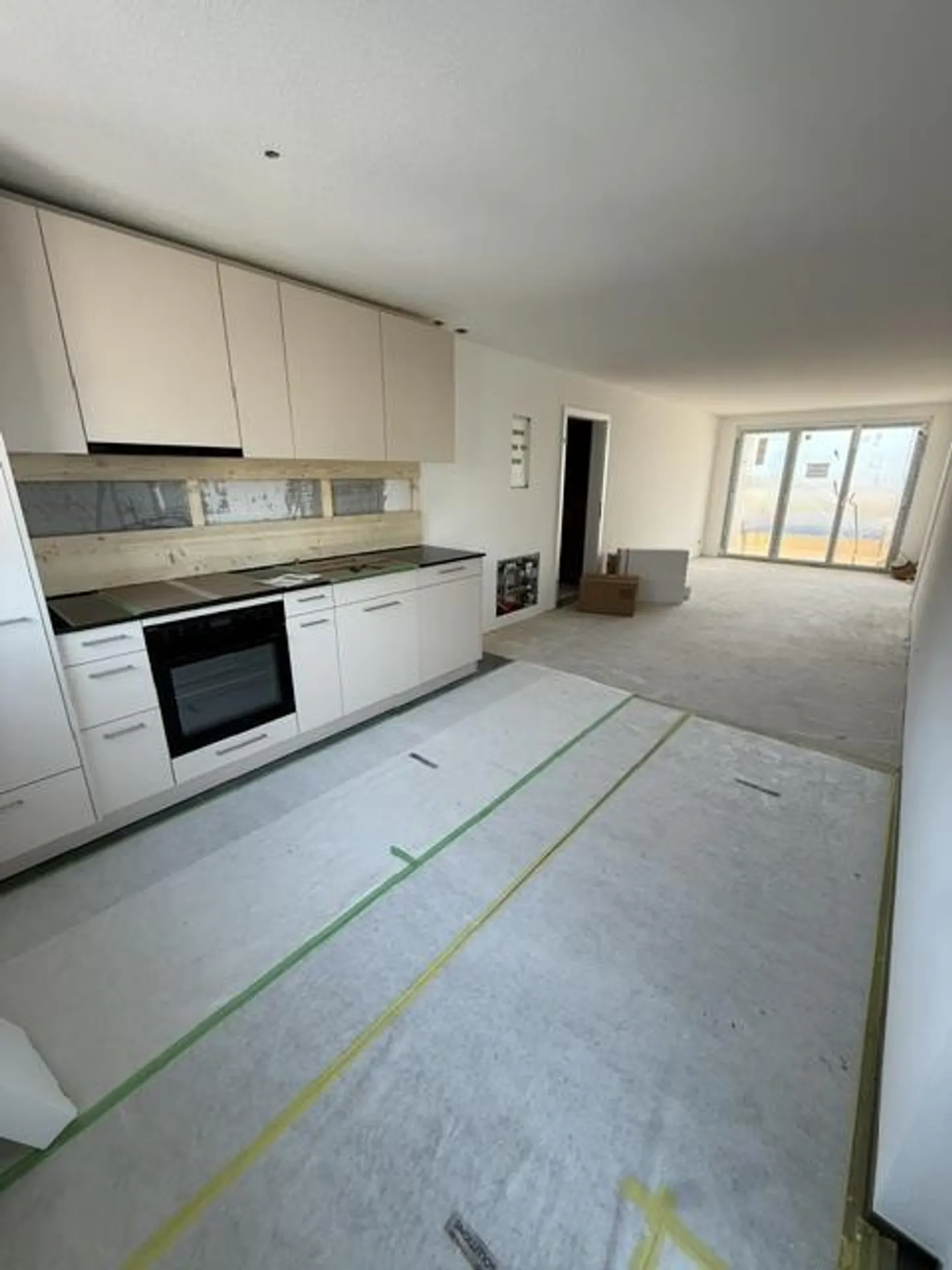 Modernes Apartment mit Grünblick - Foto 3 von 9