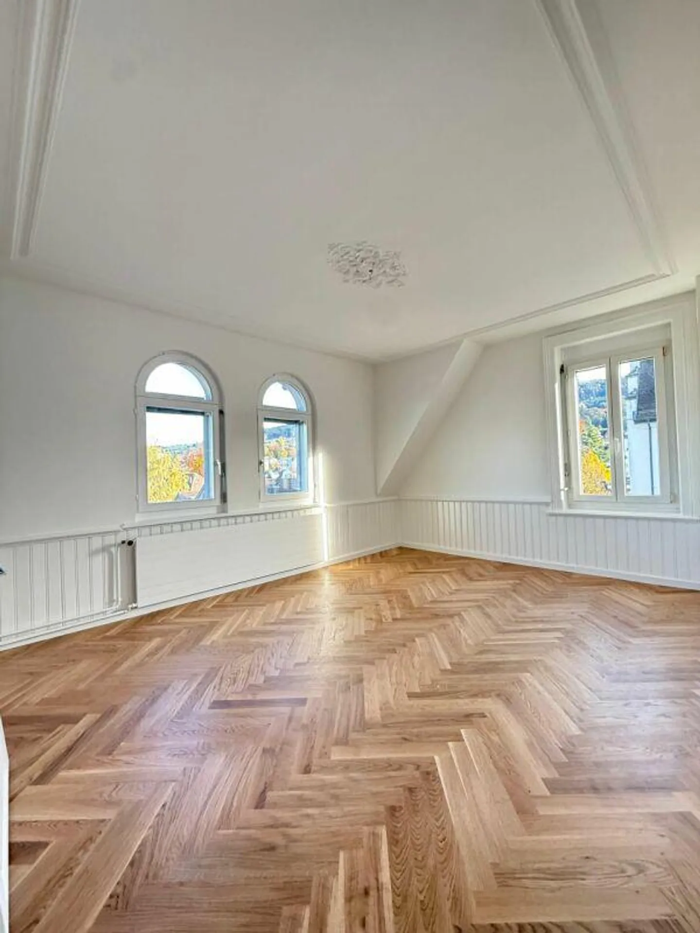 Appartement spacieux de 4 pièces - Photo 1 sur 15