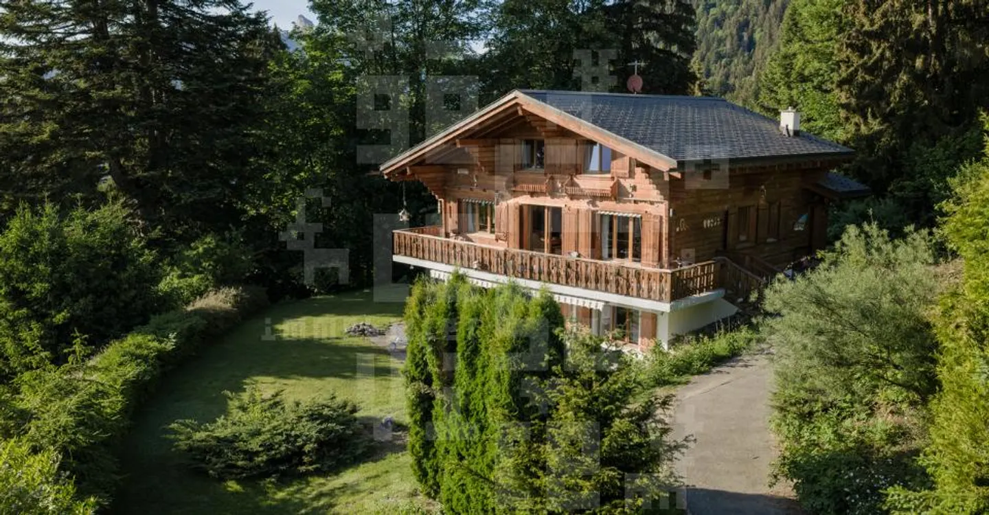 Chalet Incantevole con Vista Stupenda - Foto 3 di 13