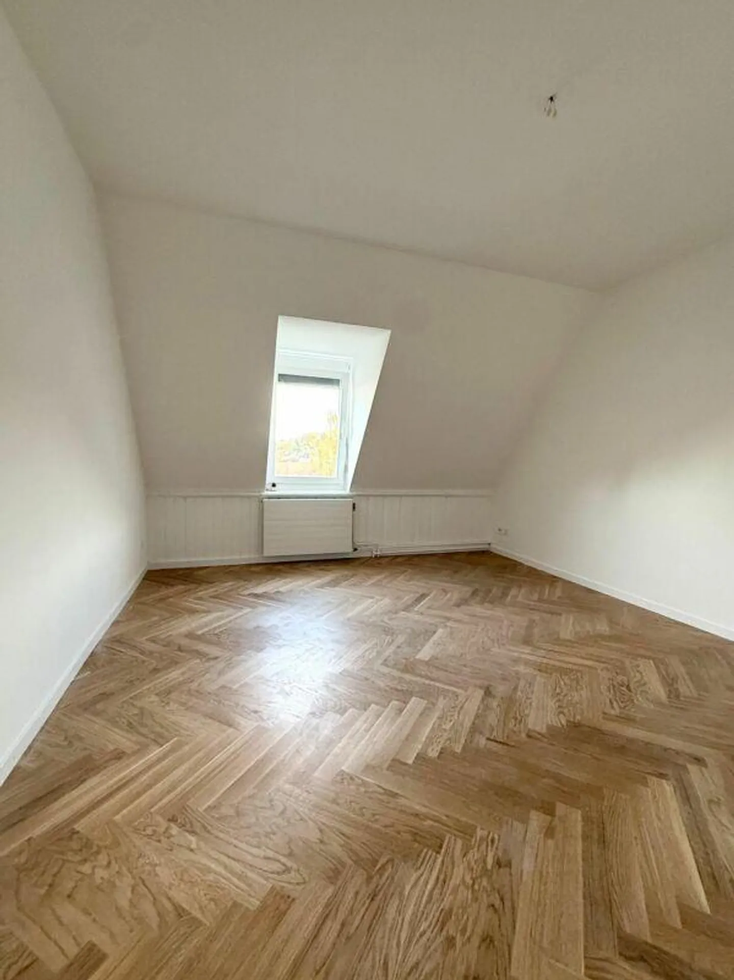 Appartement spacieux de 4 pièces - Photo 5 sur 15