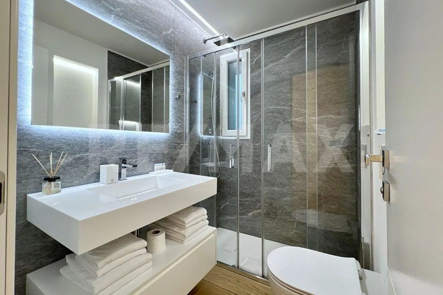 Appartement moderne de 2,5 pièces - Photo 10 sur 13