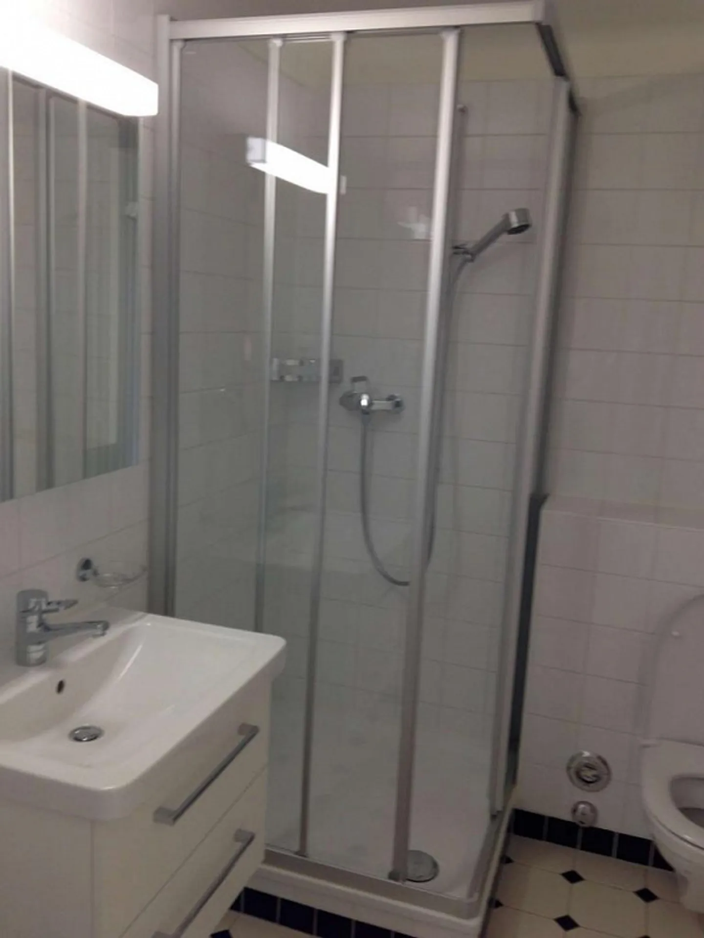 Magnificent accommodation in the Montchoisi district - Photo 2 of 5