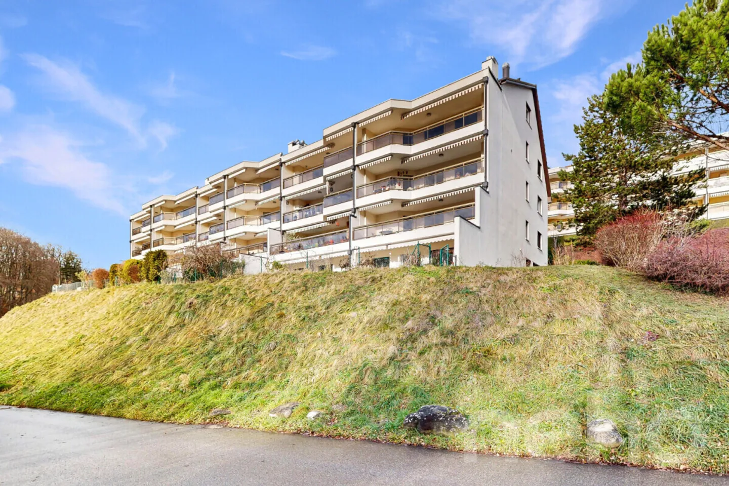 Ampio duplex di 7,5 stanze in posizione tranquilla a Chexbres - Foto 1 di 12