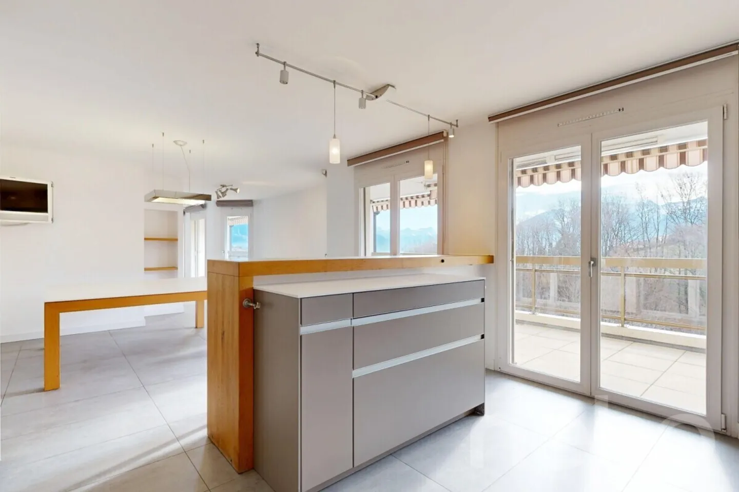 Ampio duplex di 7,5 stanze in posizione tranquilla a Chexbres - Foto 9 di 12