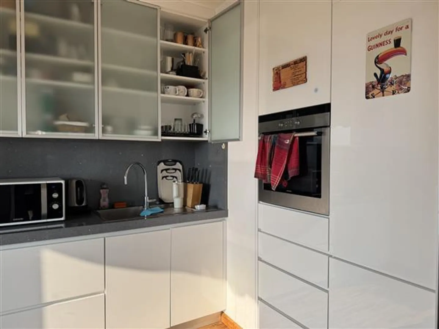 Geräumige Wohnung mit Balkon - Foto 3 von 13