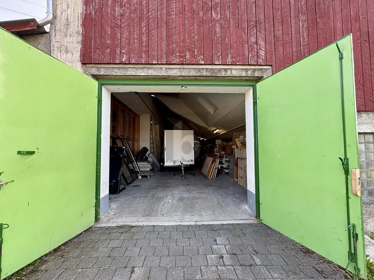 VIELSEITIG NUTZBAR UND GROSSZÜGIG - Foto 1 von 6