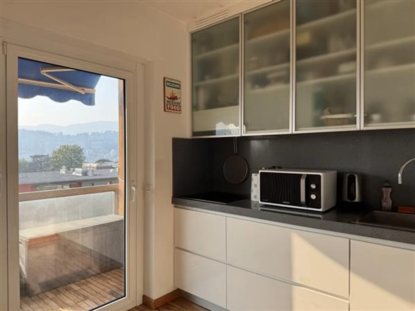Geräumige Wohnung mit Balkon - Foto 4 von 13