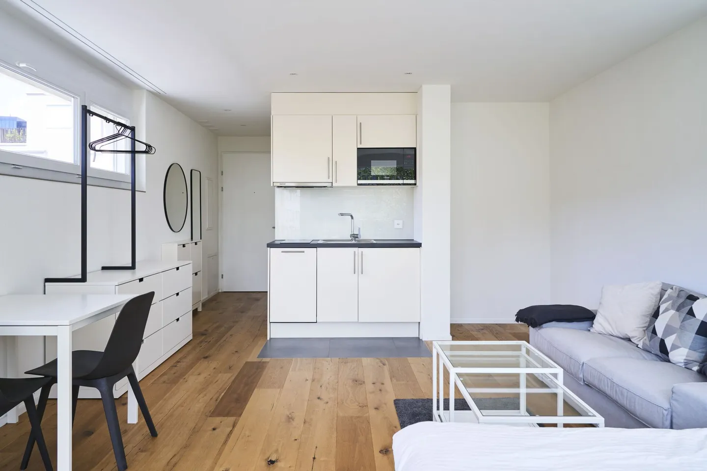 Moderno appartamento a Zurigo Altstetten - Foto 4 di 7