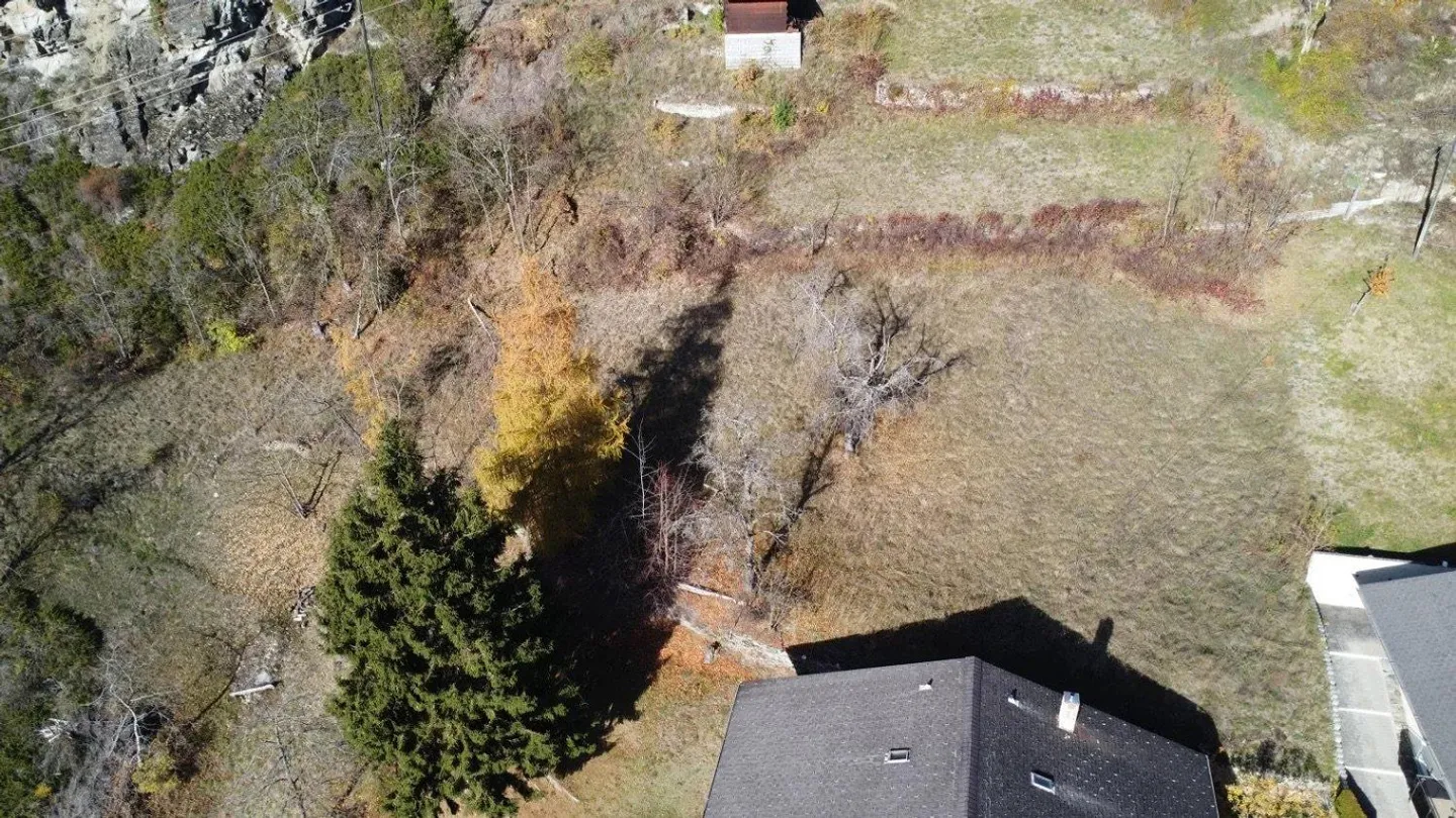 Terreno edificabile soleggiato al varco per Saas e la valle di Matter - Foto 9 di 13