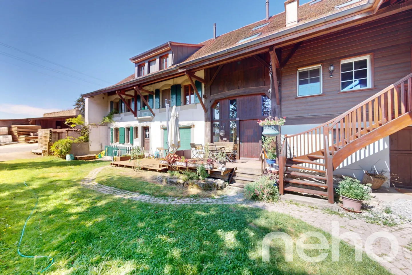 3.5-Room Duplex with Shared Garden in a Countryside Setting - Photo 10 of 13