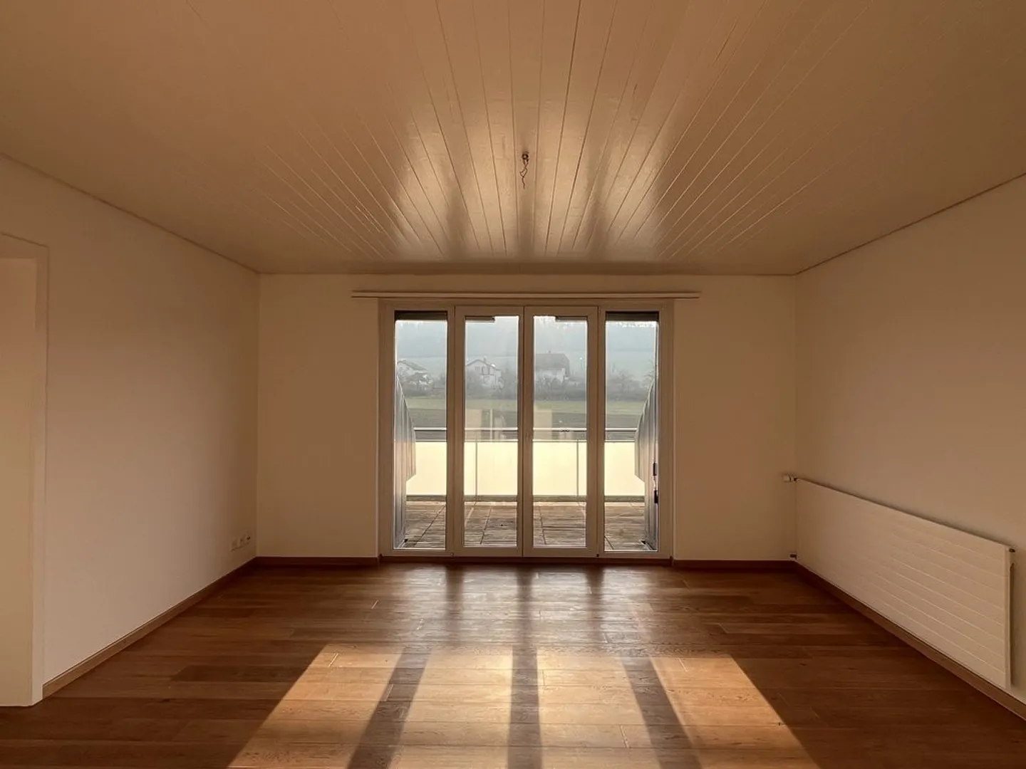 Beautiful 4.5 room apartment in Arch for rent! - Photo 2 of 8