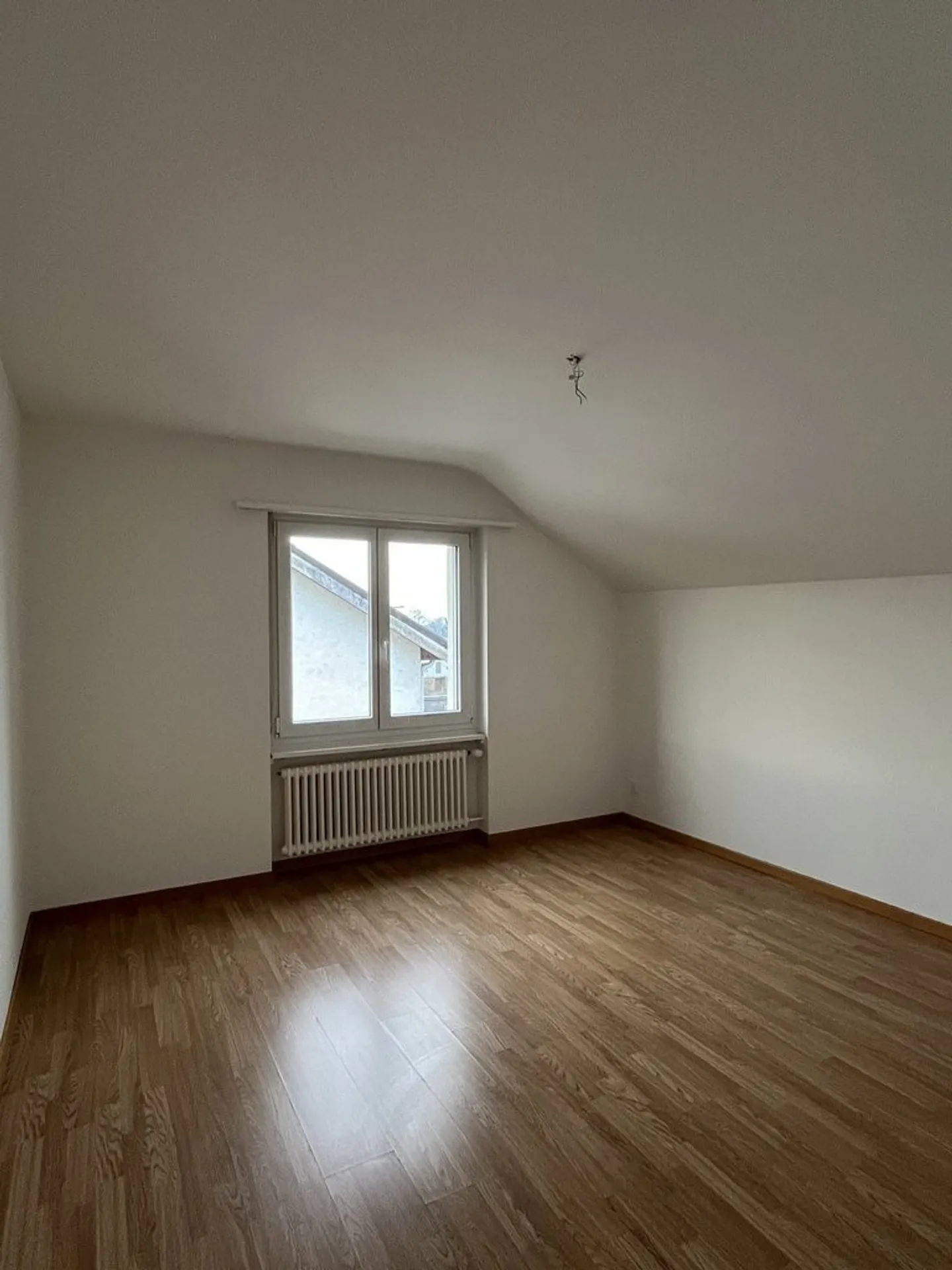 Beautiful 4.5 room apartment in Arch for rent! - Photo 4 of 8