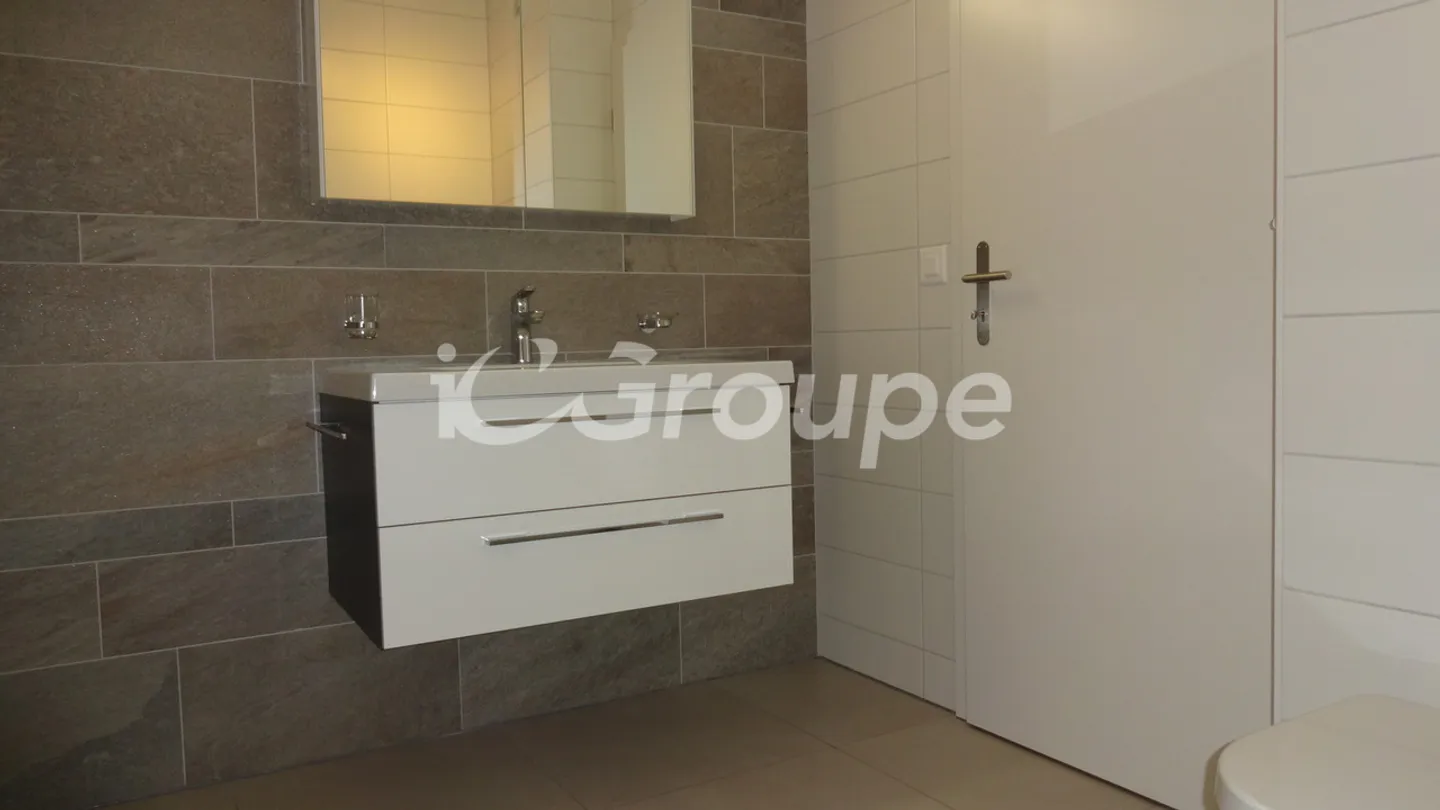 Bellissimo appartamento di 2.5 locali al piano terra - Foto 8 di 9