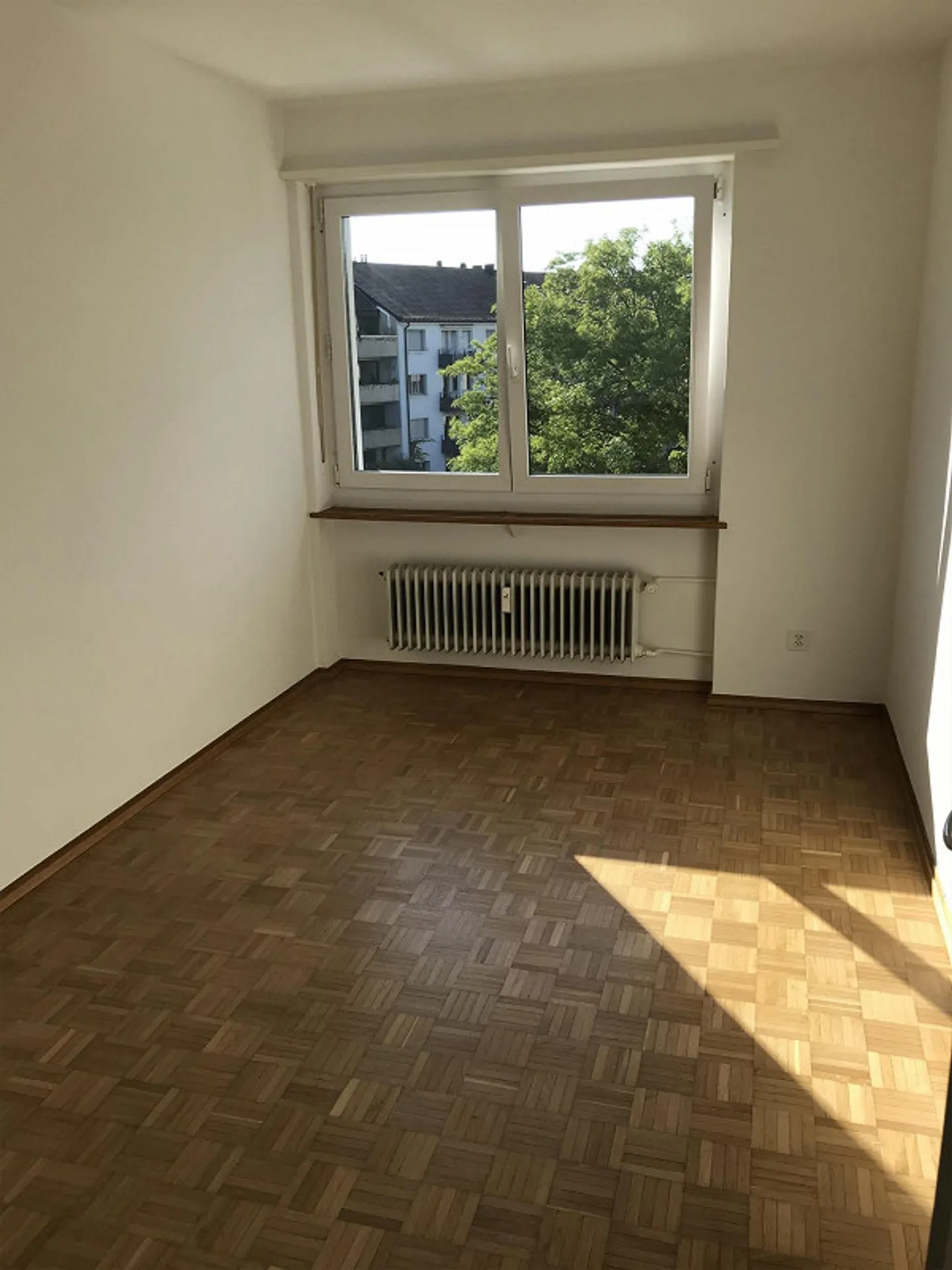 Appartamento luminoso di 4 stanze - Foto 6 di 10