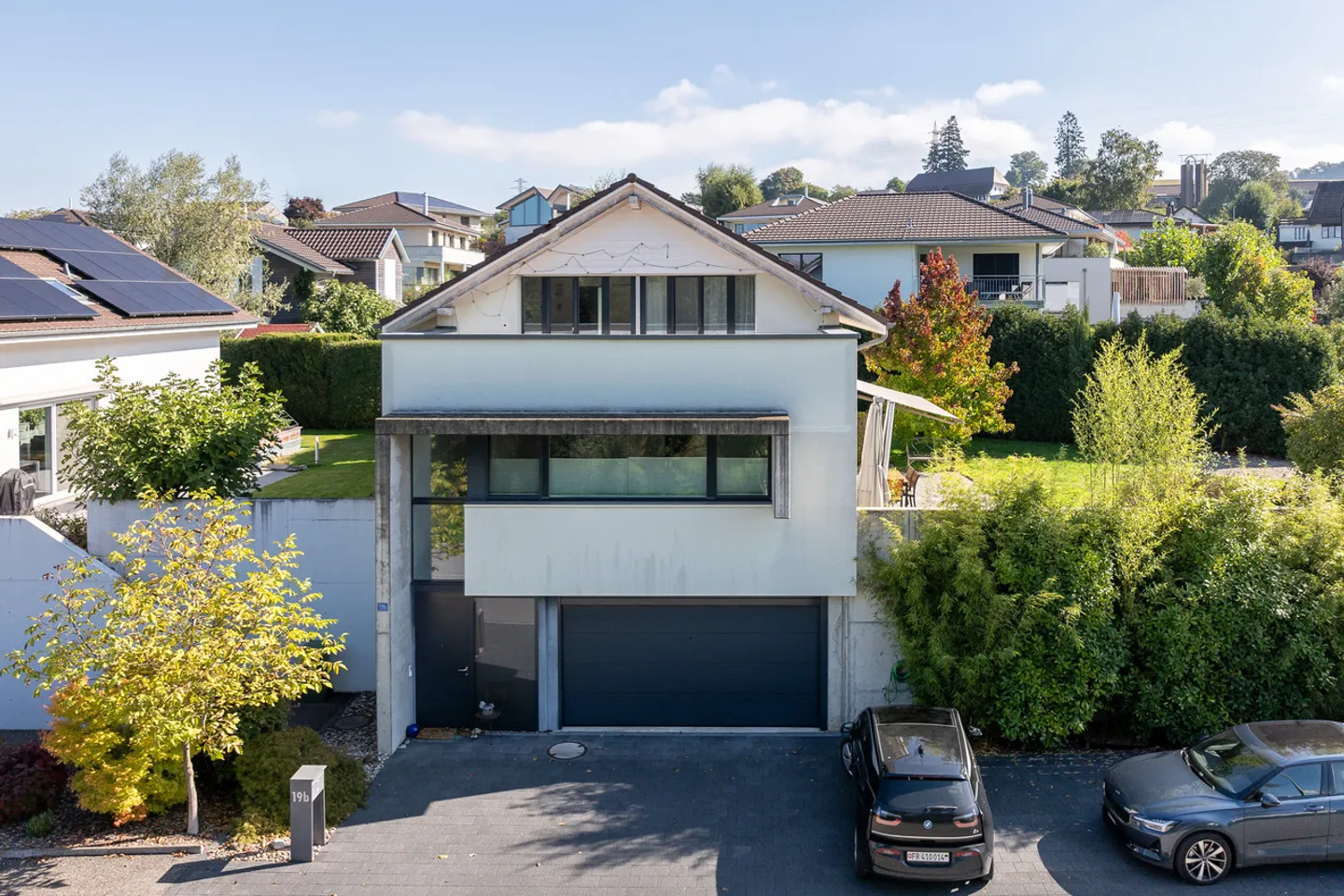 Vivre avec style : Maison individuelle moderne à Murten - Photo 1 sur 19