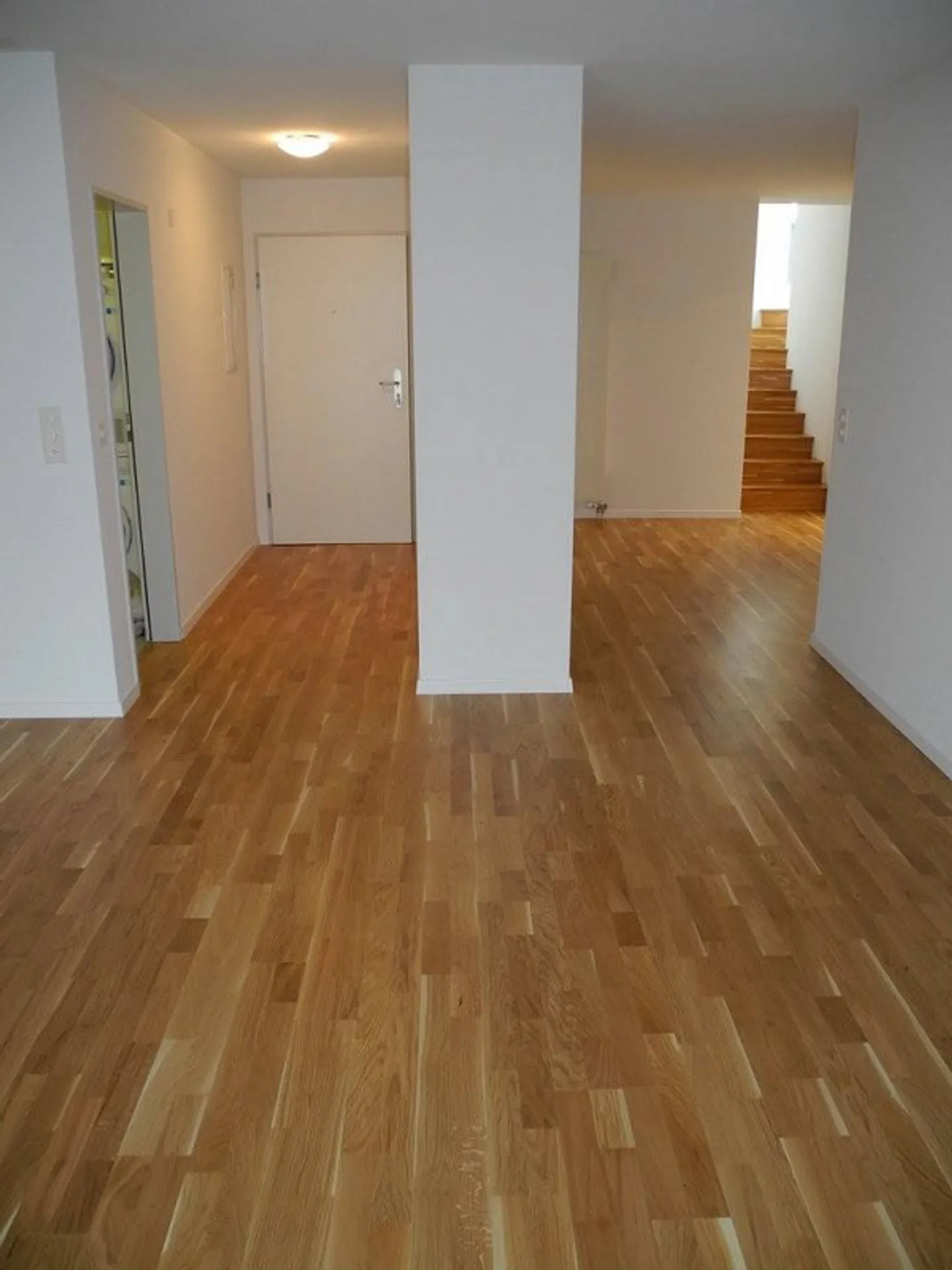 Spacious 4.5 room apartment in the best location! - Photo 2 of 12