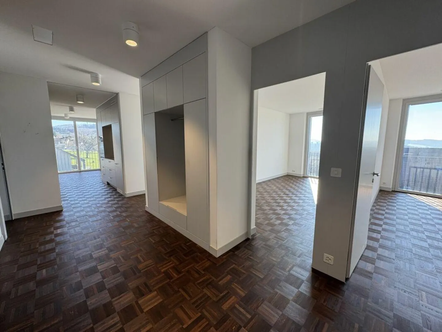 Luxuswohnung mit atemberaubender Aussicht - Foto 2 von 10