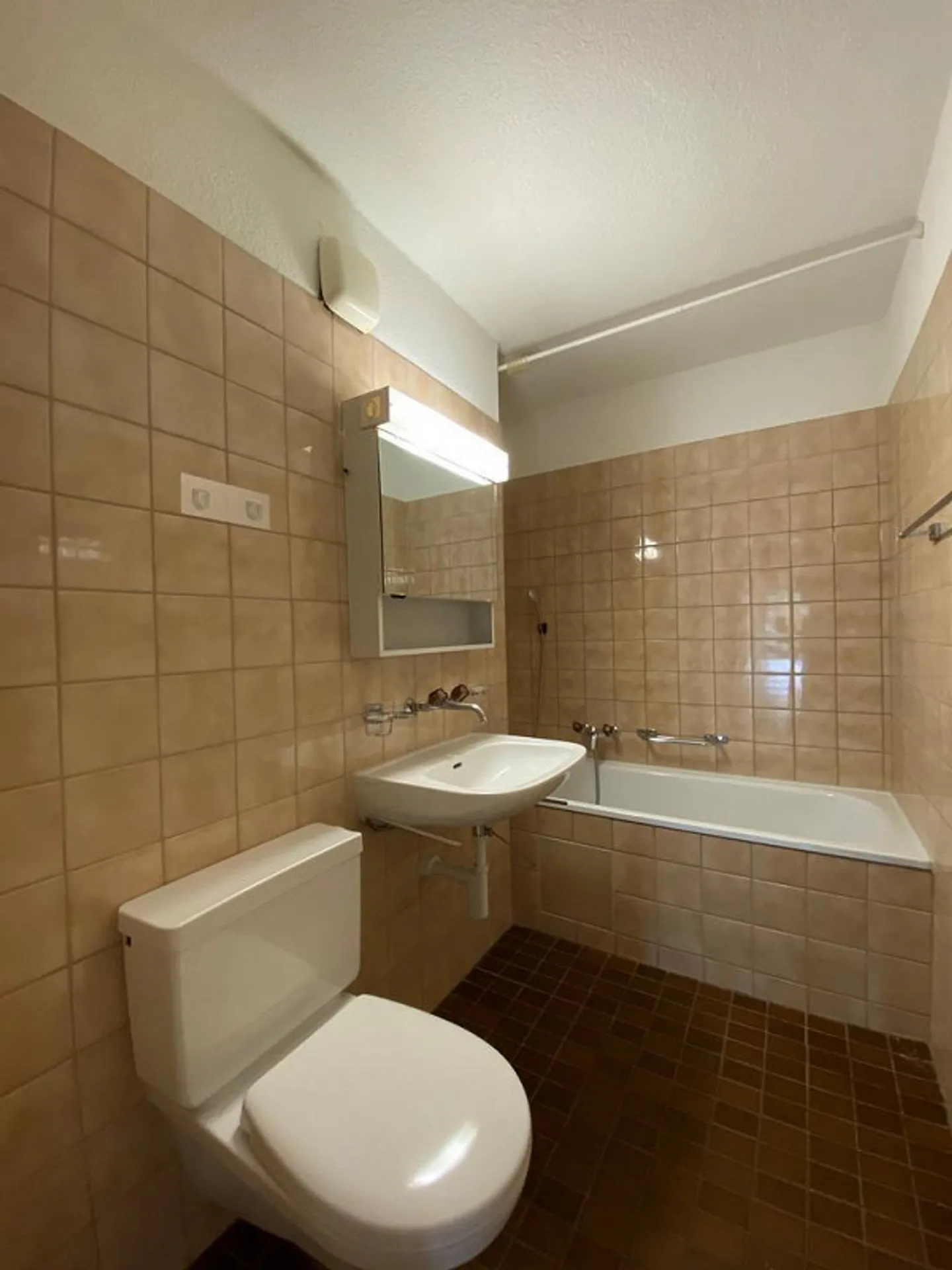 Appartement 2 pièces au 3ème étage à louer - Photo 3 sur 7