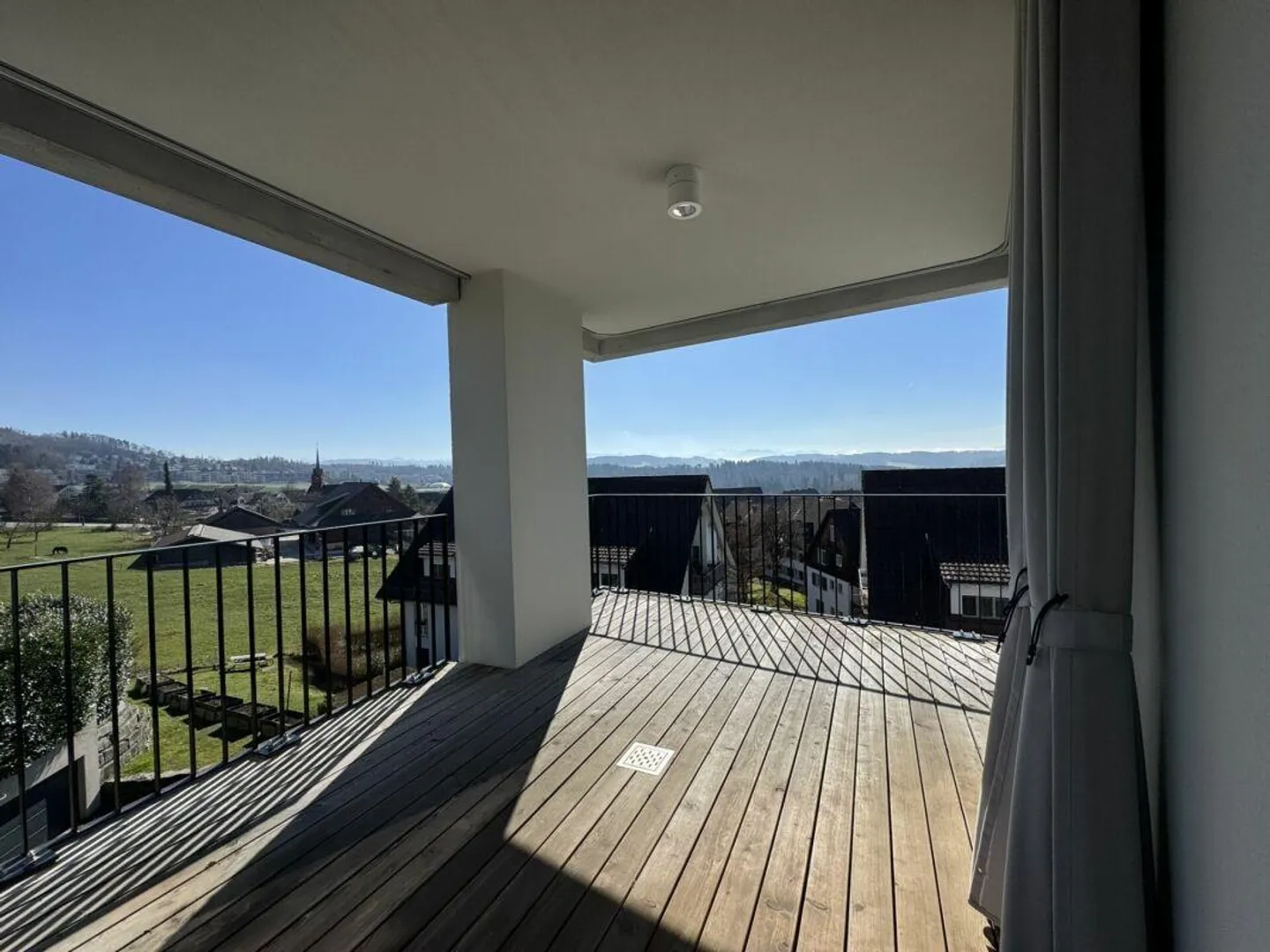 Luxuswohnung mit atemberaubender Aussicht - Foto 9 von 10