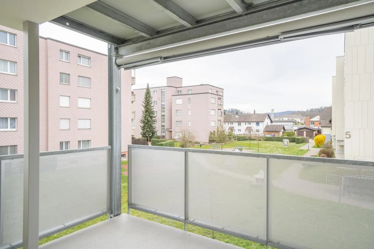 Appartement 2 pièces au 3ème étage à louer - Photo 6 sur 7