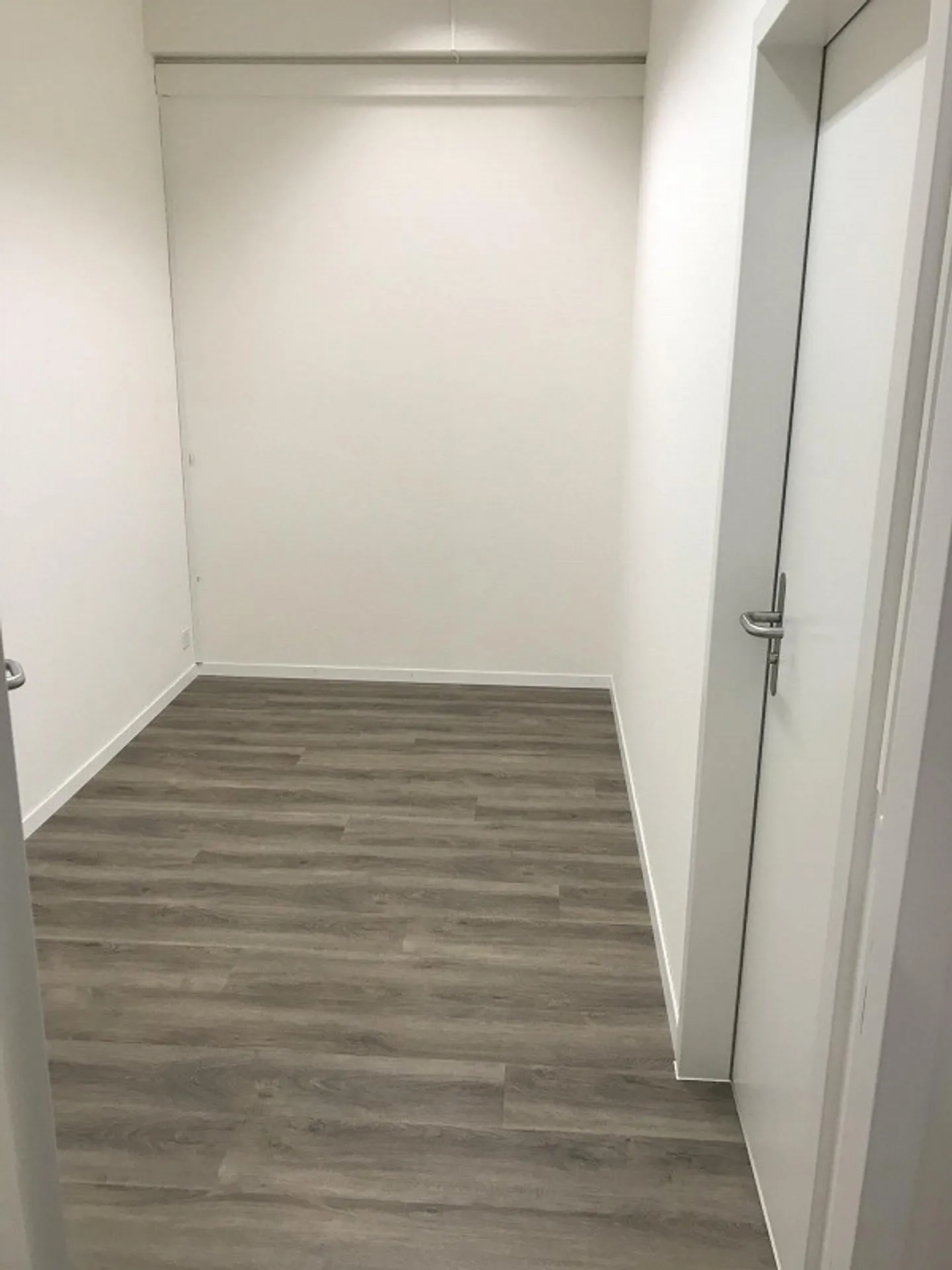 Helle Bürofläche mit Lift - Foto 3 von 5