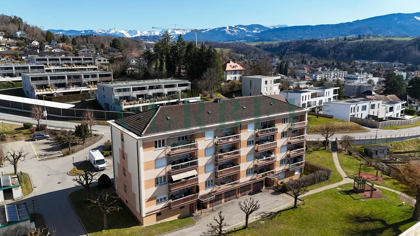 Superbo appartamento di 3,5 stanze con balcone - Foto 7 di 7