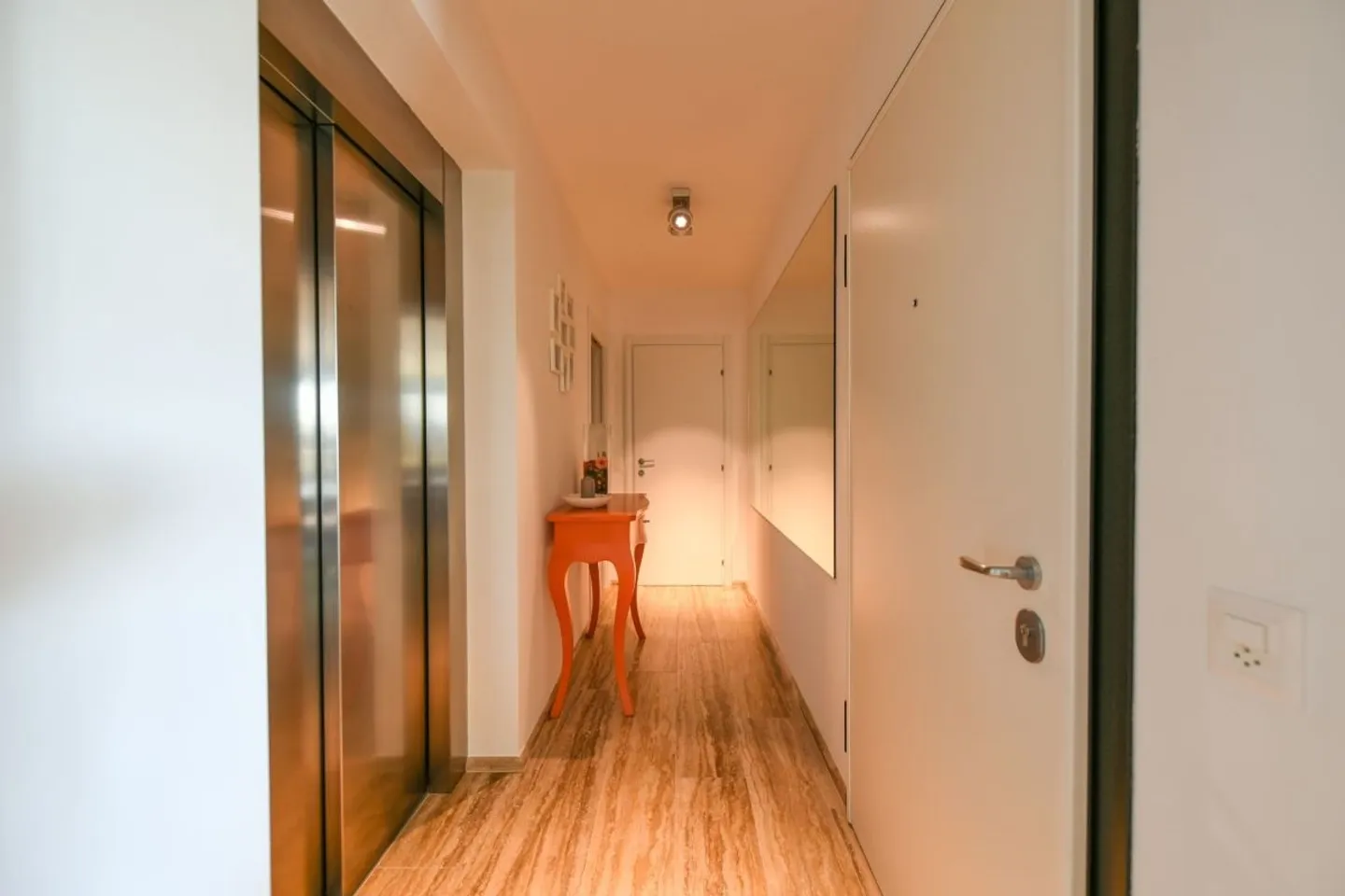 Belle appartement de 3,5 pièces avec vue partielle sur le lac - Photo 8 sur 8