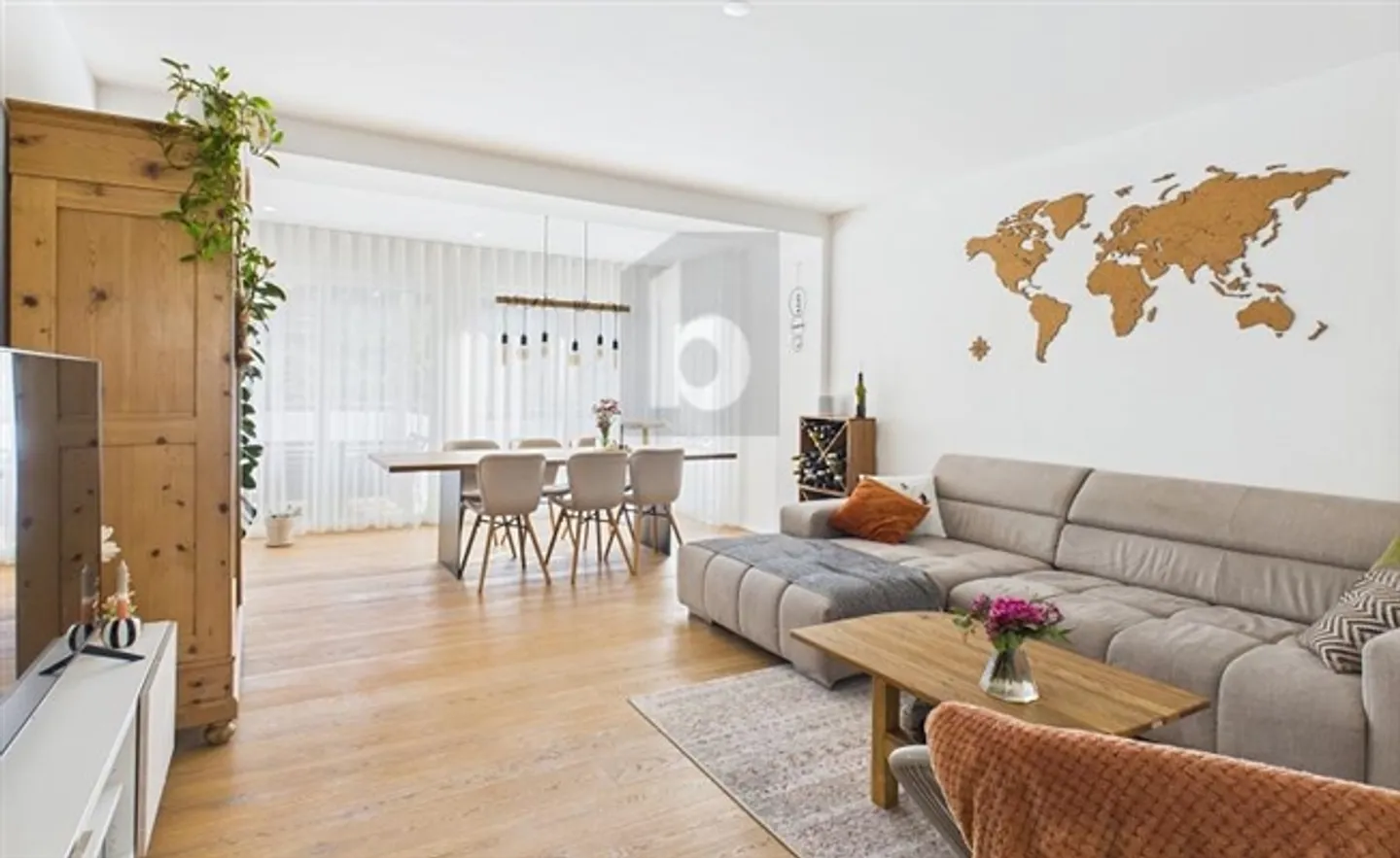 Lumineux avec Grand Jardin & Whirlpool - Photo 2 sur 6