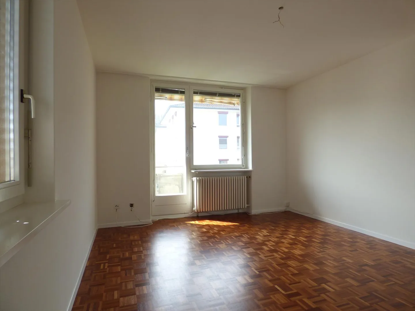 Appartement 3.5 pièces - Foto 3 von 12