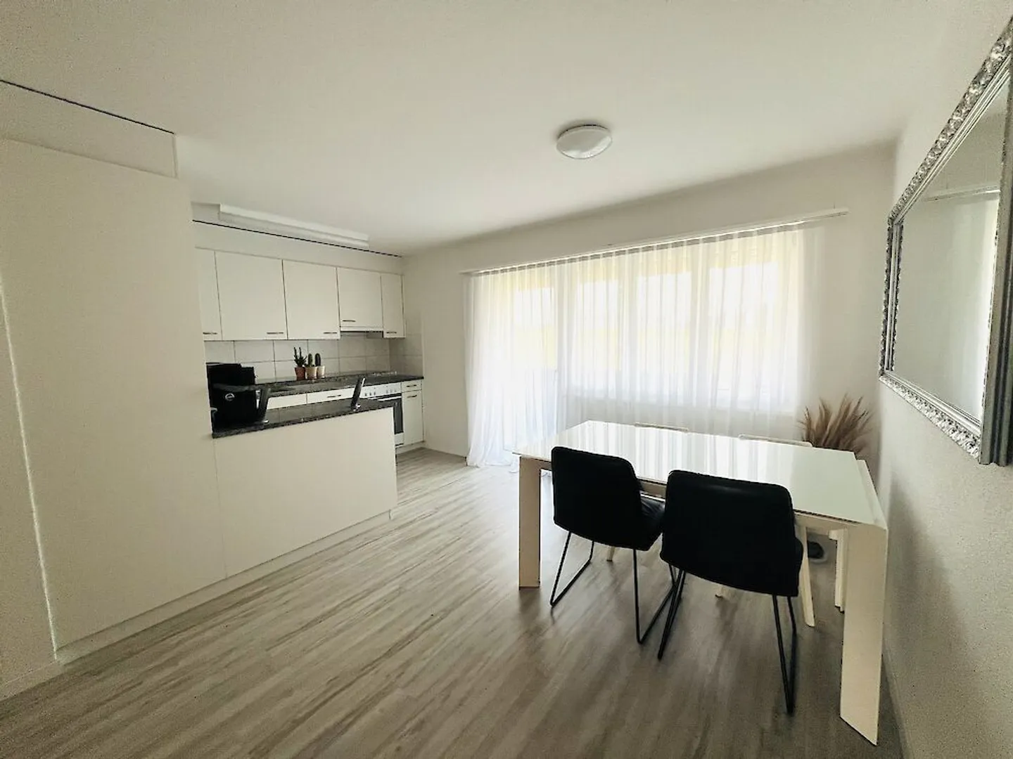 Spacious 4.5-room apartment in Schmitten - Photo 4 of 10