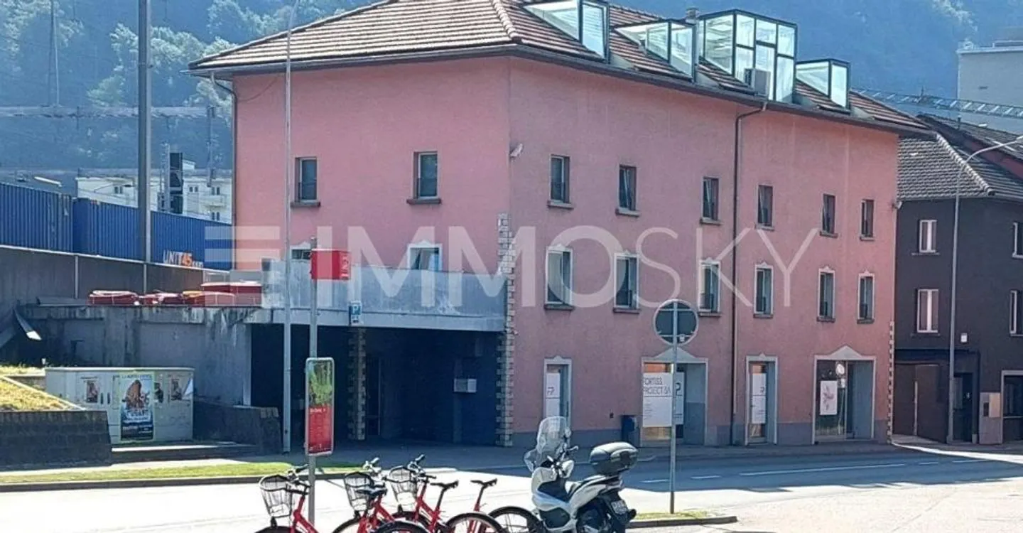 Eccellente opportunità di investimento: intero edificio a reddito! - Foto 1 di 2